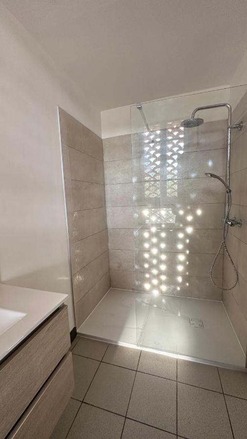 Chambre Tropicale Au Domaine De L'Aven Villeneuve-Minervois Exteriér fotografie
